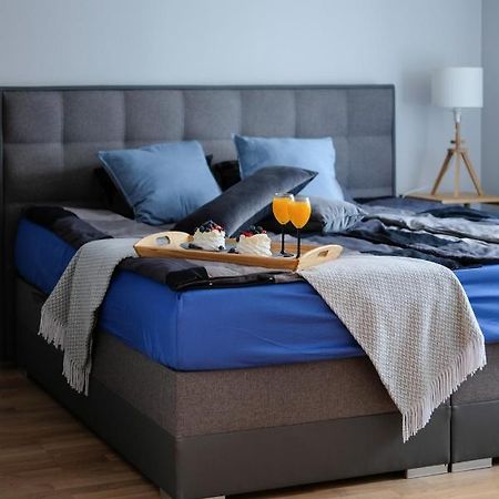 Ohtu Poik 2 City Center Basement Apartment Παρνού Εξωτερικό φωτογραφία
