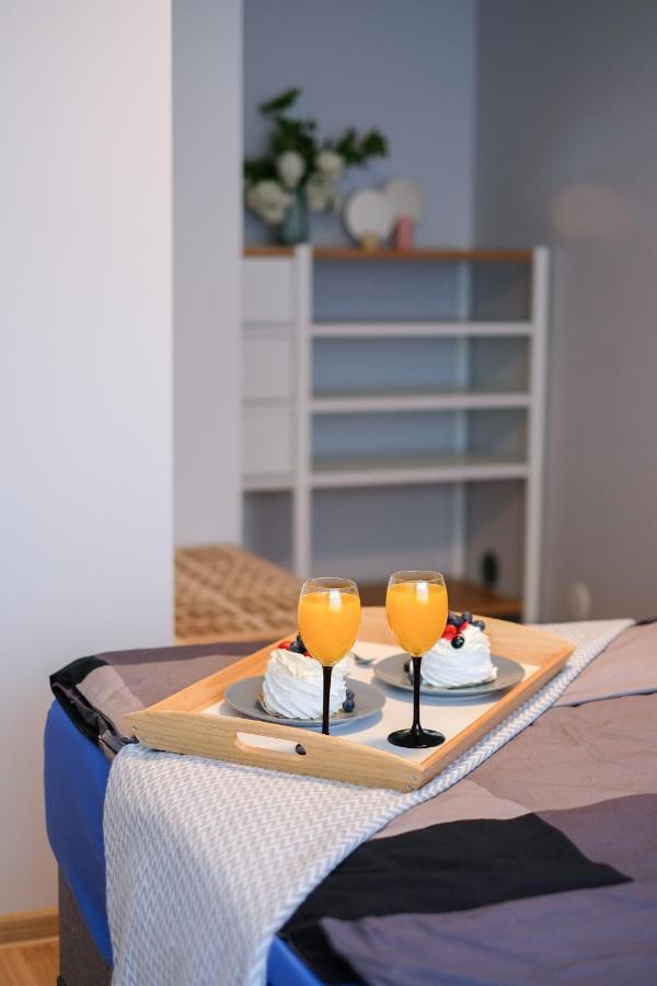 Ohtu Poik 2 City Center Basement Apartment Παρνού Εξωτερικό φωτογραφία