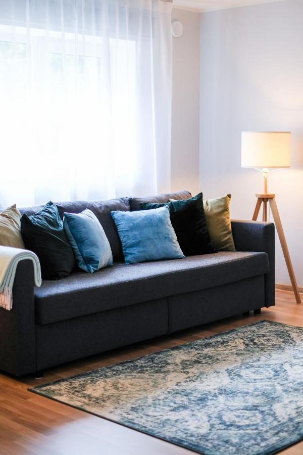Ohtu Poik 2 City Center Basement Apartment Παρνού Εξωτερικό φωτογραφία